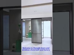 Extrem schmale Dreifach-Schiebetüren