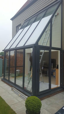 Pulverbeschichtetes Schiebefenster aus Aluminium schwarz Schiebefenster aus Aluminium
